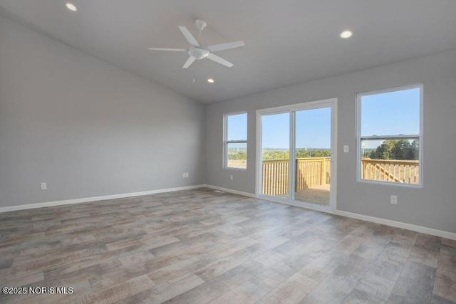 320 Crabtree Lane, Delta, OH 43515