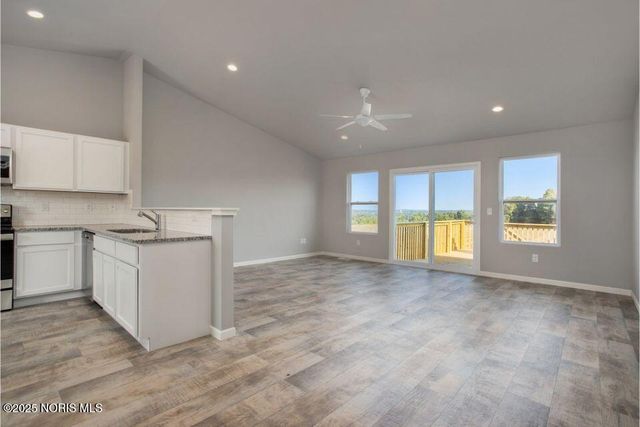 320 Crabtree Lane, Delta, OH 43515