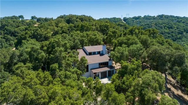 2570 Alturas, Atascadero, CA 93422