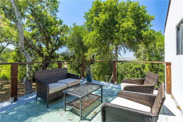 2570 Alturas, Atascadero, CA 93422