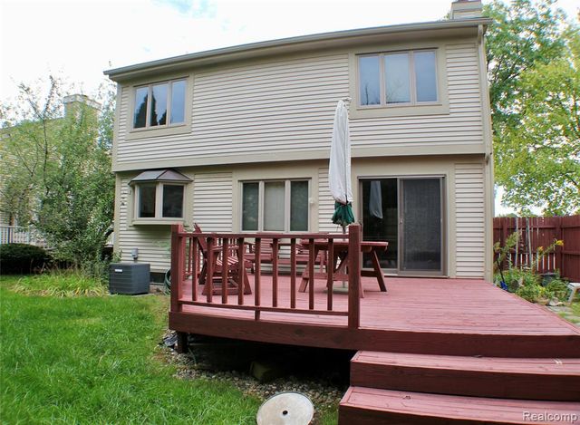 1483 Colony Drive, Rochester Hills, MI 48307