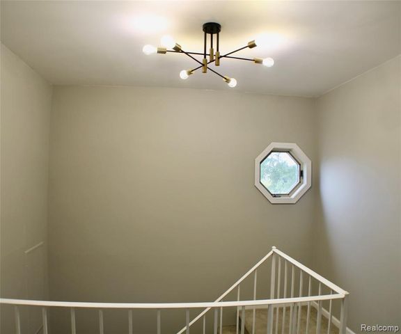 1483 Colony Drive, Rochester Hills, MI 48307