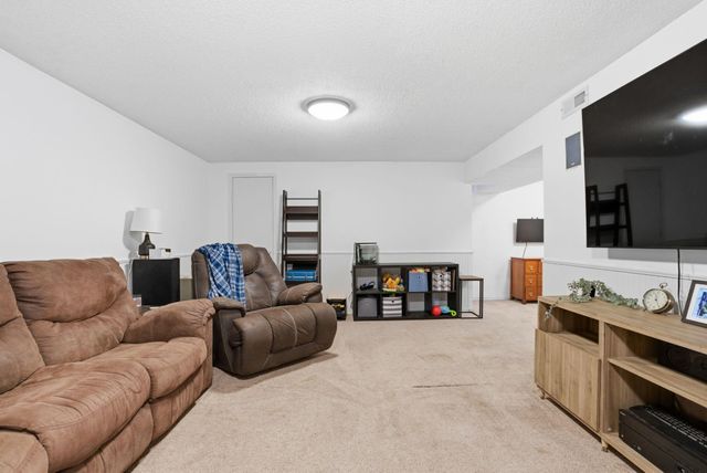 3718 S Arapaho St, Wichita, KS 67215