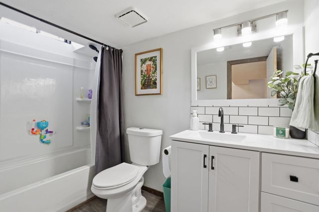 3718 S Arapaho St, Wichita, KS 67215