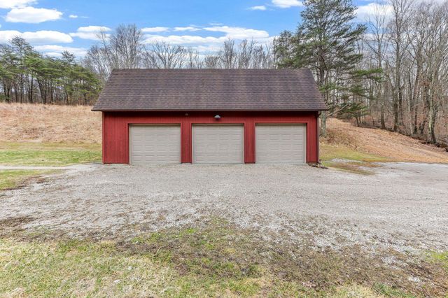 35041 Hunter Road, Logan, OH 43138