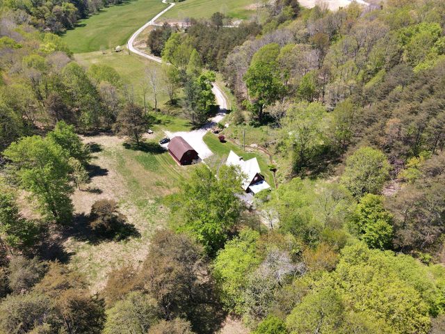 35041 Hunter Road, Logan, OH 43138