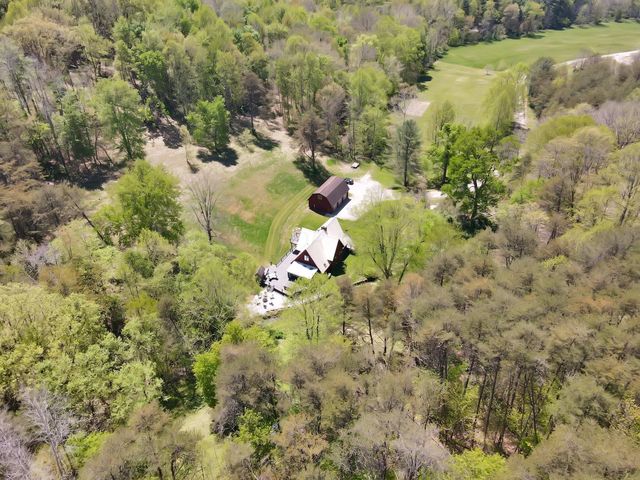 35041 Hunter Road, Logan, OH 43138