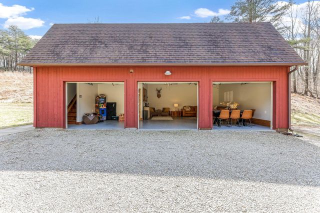 35041 Hunter Road, Logan, OH 43138