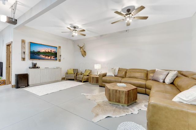 35041 Hunter Road, Logan, OH 43138