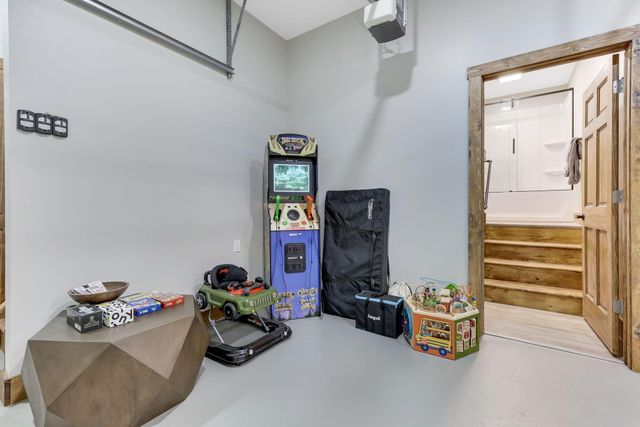 35041 Hunter Road, Logan, OH 43138