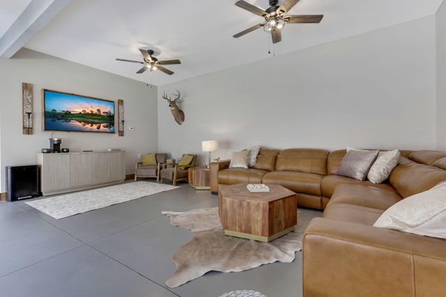 35041 Hunter Road, Logan, OH 43138