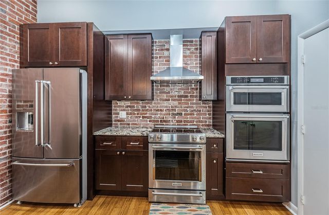 535 4TH AVENUE S 4, St Petersburg, FL 33701