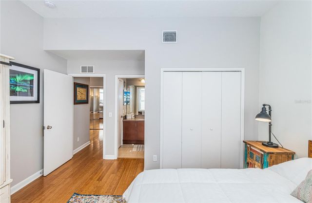 535 4TH AVENUE S 4, St Petersburg, FL 33701