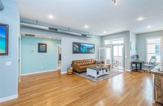 535 4TH AVENUE S 4, St Petersburg, FL 33701