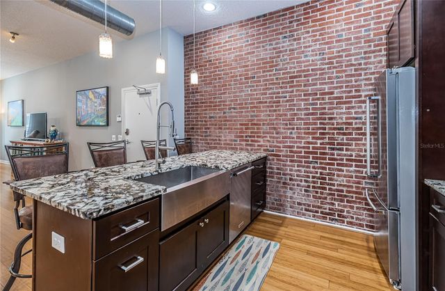 535 4TH AVENUE S 4, St Petersburg, FL 33701