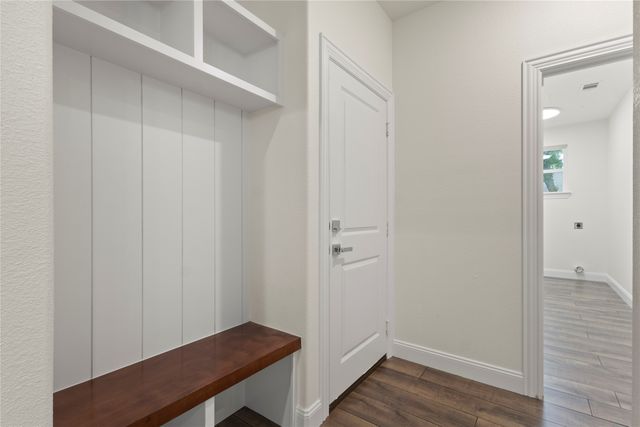 104 Jim Walters Drive, Runaway Bay, TX 76426