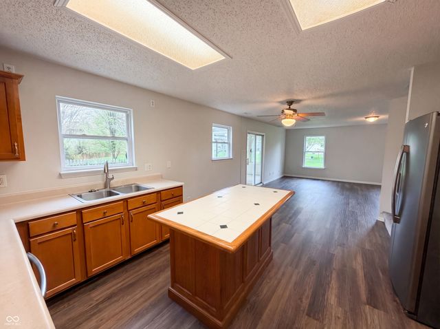 1108 Albemarle Circle, Noblesville, IN 46062