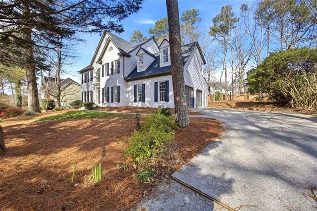 745 Woodrow Drive, Lawrenceville, GA 30043