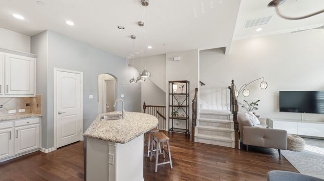 6441 Naples Drive, Irving, TX 75039
