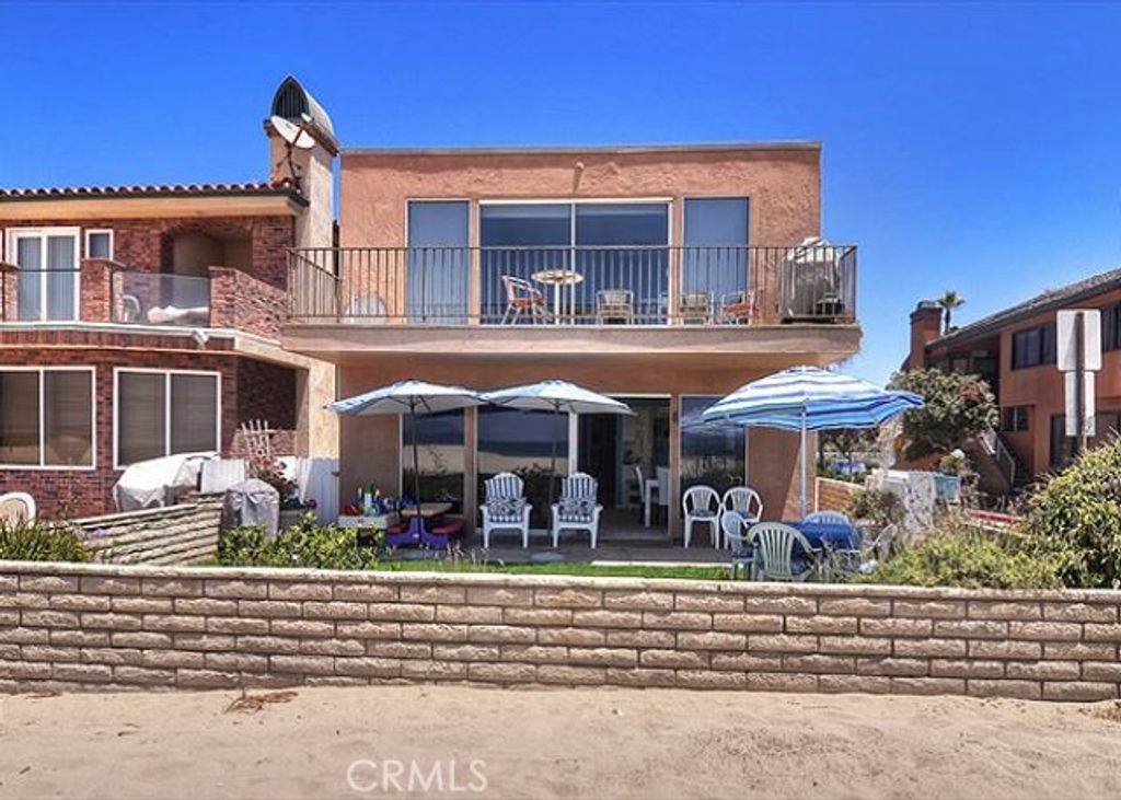 Image 1 of property listing at 5901 Seashore Drive, Newport Beach, CA 92663