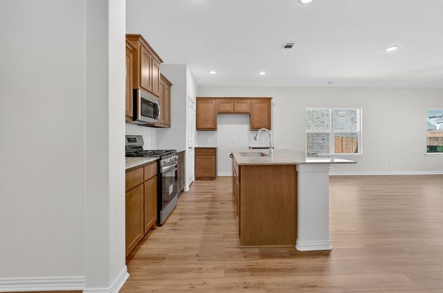 3523 Helena Street, Gainesville, TX 76240