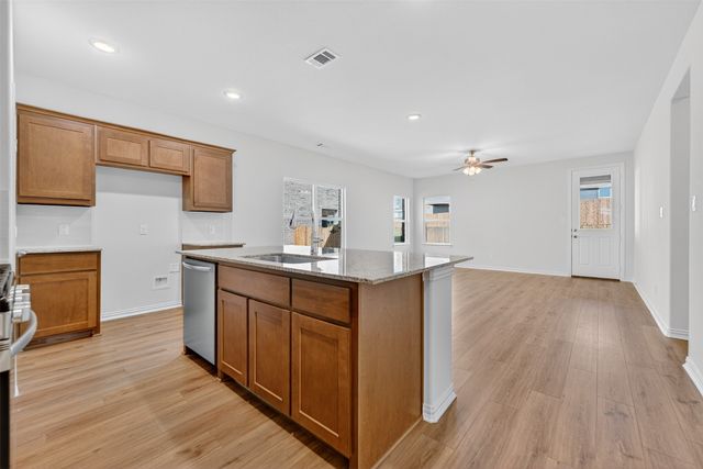 3523 Helena Street, Gainesville, TX 76240