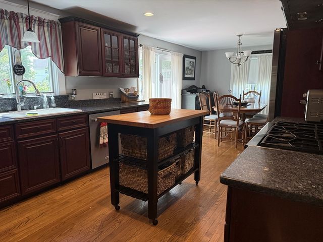 94 Valley Rd, Somerset, MA 02726