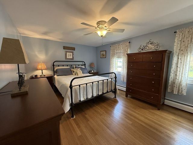 94 Valley Rd, Somerset, MA 02726