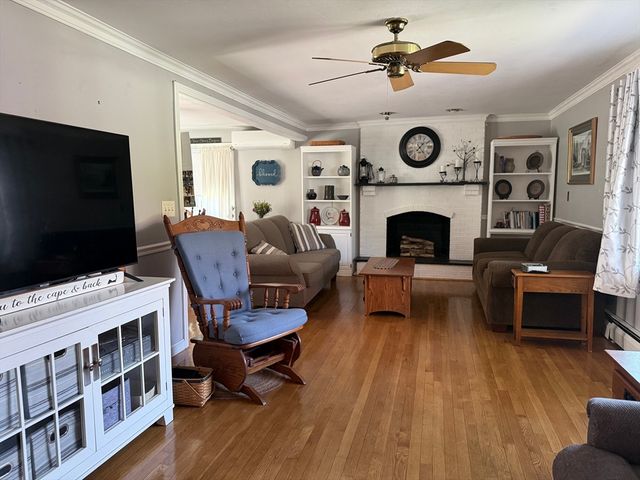 94 Valley Rd, Somerset, MA 02726