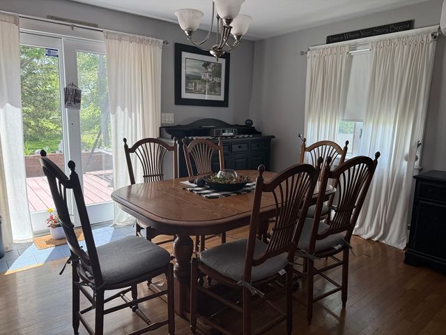 94 Valley Rd, Somerset, MA 02726