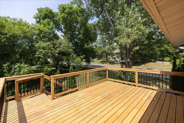 9983 Balmoral Lane, Eden Prairie, MN 55347