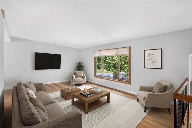9983 Balmoral Lane, Eden Prairie, MN 55347