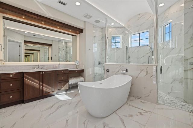 1525 MALLARD LANE, Sarasota, FL 34239