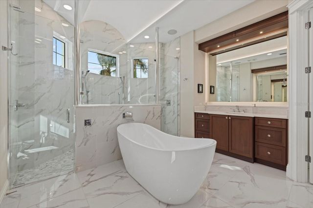 1525 MALLARD LANE, Sarasota, FL 34239