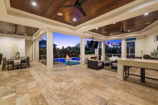 1525 MALLARD LANE, Sarasota, FL 34239
