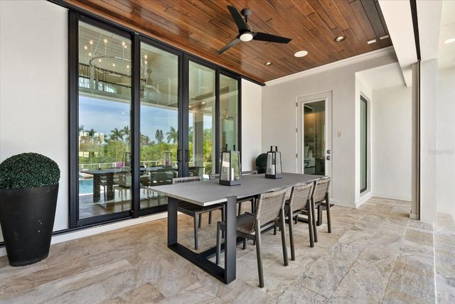 1525 MALLARD LANE, Sarasota, FL 34239