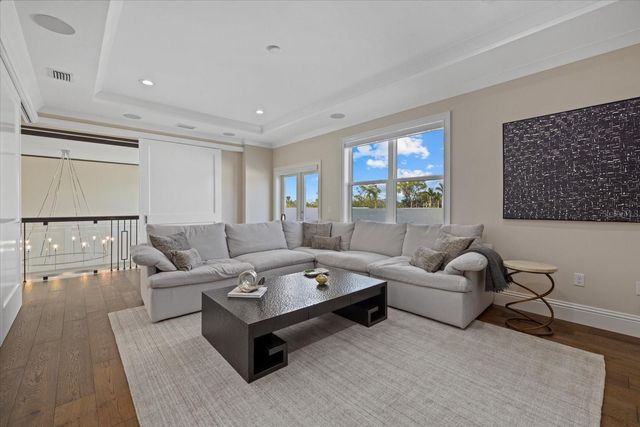 1525 MALLARD LANE, Sarasota, FL 34239