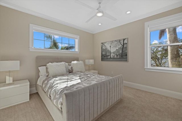 1525 MALLARD LANE, Sarasota, FL 34239