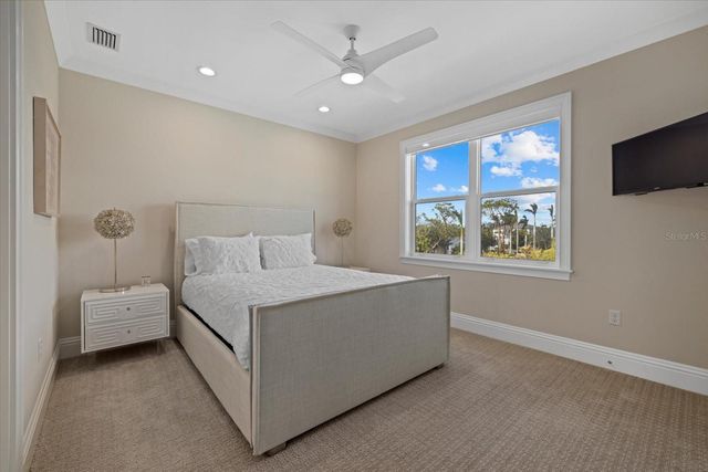 1525 MALLARD LANE, Sarasota, FL 34239