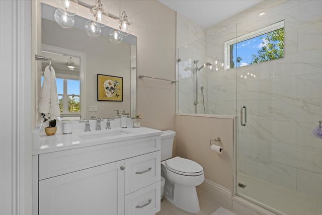 1525 MALLARD LANE, Sarasota, FL 34239