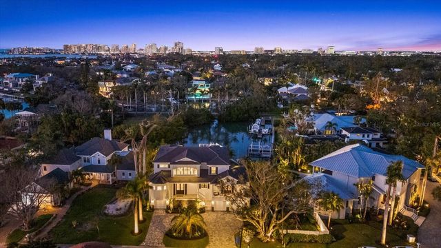 1525 MALLARD LANE, Sarasota, FL 34239