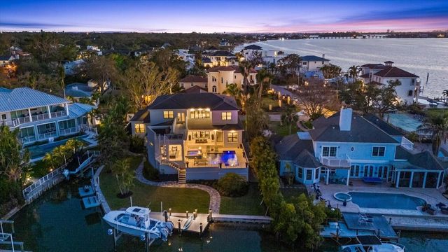 1525 MALLARD LANE, Sarasota, FL 34239
