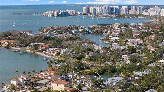 1525 MALLARD LANE, Sarasota, FL 34239
