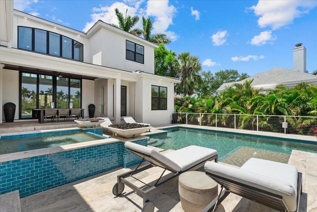 1525 MALLARD LANE, Sarasota, FL 34239