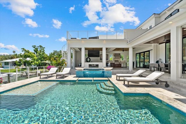 1525 MALLARD LANE, Sarasota, FL 34239