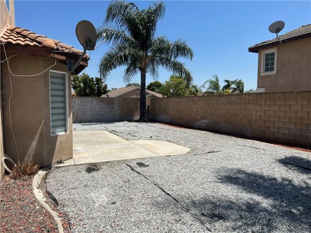 15177 Dandelion, Fontana, CA 92336