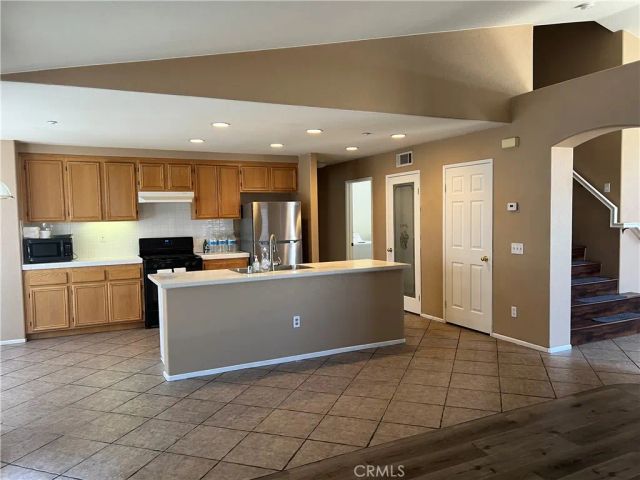 15177 Dandelion, Fontana, CA 92336
