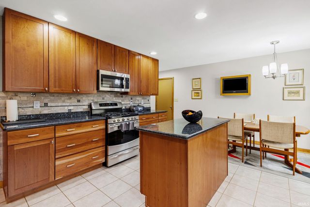 222 Forest Hill Drive, West Lafayette, IN 47906