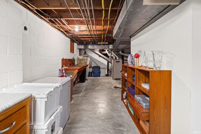 222 Forest Hill Drive, West Lafayette, IN 47906