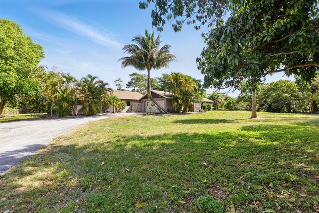 16319 E Burns Drive, The Acreage, FL 33470